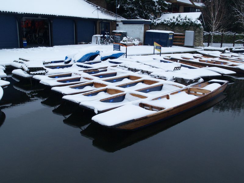 snowy punts, Scudamore's, Cam, Cambridge, England