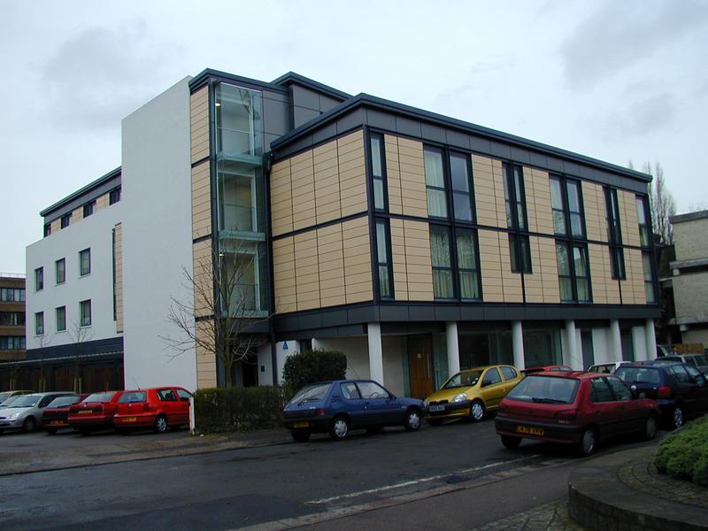 Murray Edwards College: Buckingham Road: Buckingham House (R H Partnership)