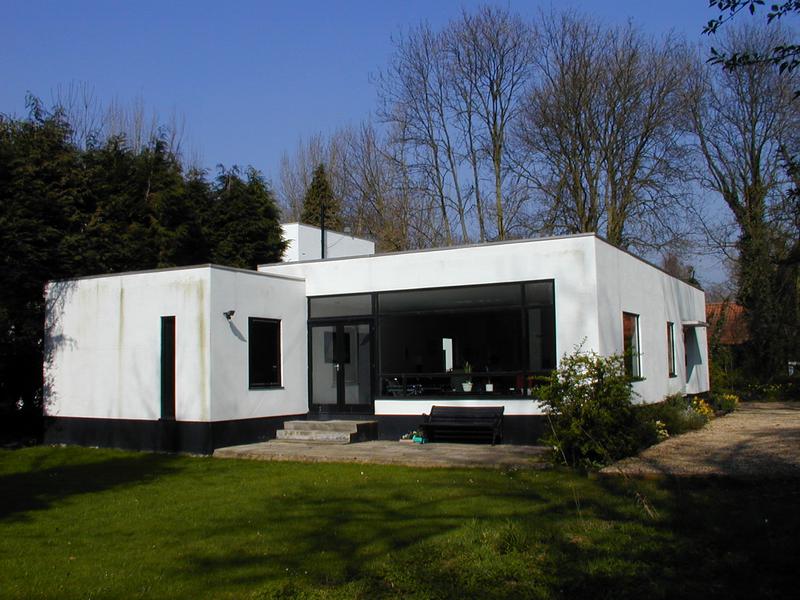 Conduit Head Road: De Stijl (Johanna F. Whitt)