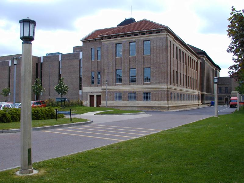 university: Grange Road: University Library (The Harry Faulkner-Brown Howe Partnership)