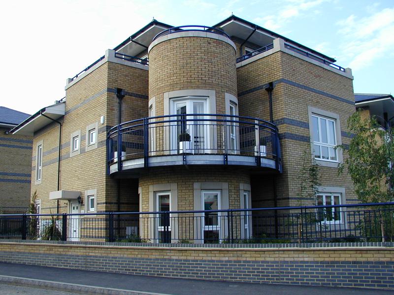 Longworth Avenue: St Andrew's Park (Stefan Zins Associates)