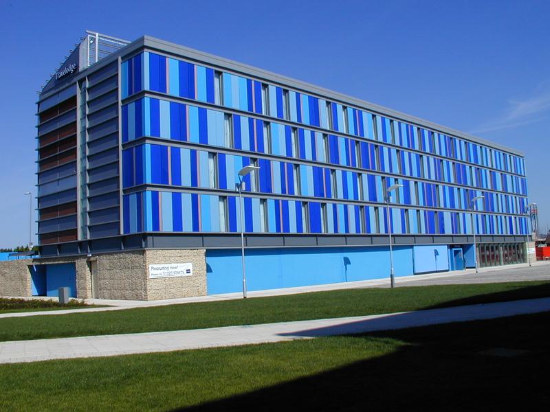 Cambridge Leisure Park: Clifton Way: Travelodge hotel (Proctor and Matthews, CMC Architects)