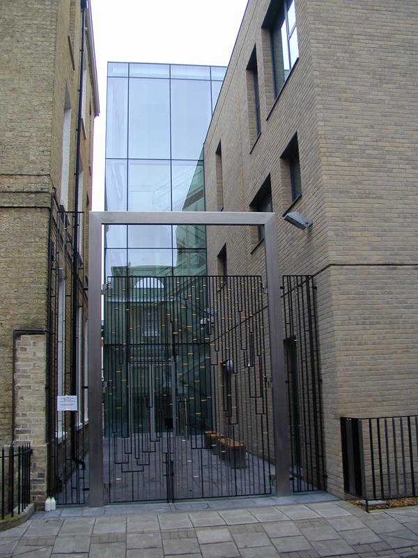 university: Fitzwilliam Street: Leverhulme Centre for Human Evolutionary Studies (Sheppard Robson)