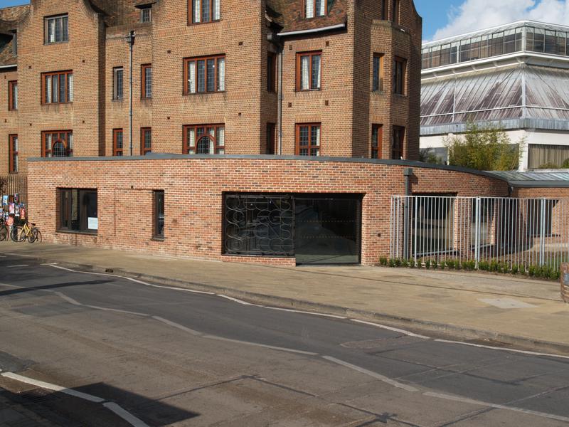 Queens' College: Silver Street: Porters' Lodge (Freeland Rees Roberts)