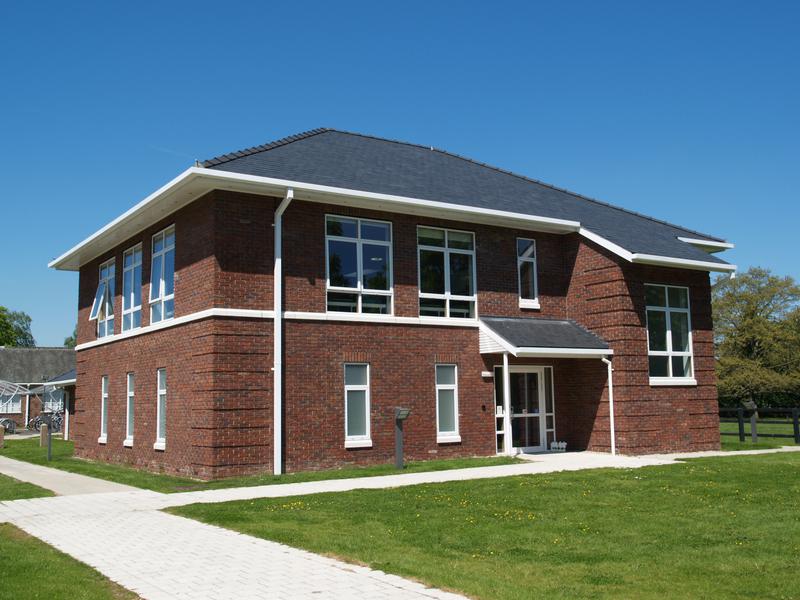 university: Madingley Road: Student Resource Centre, Department of Veterinary Medicine (Saunders Boston)