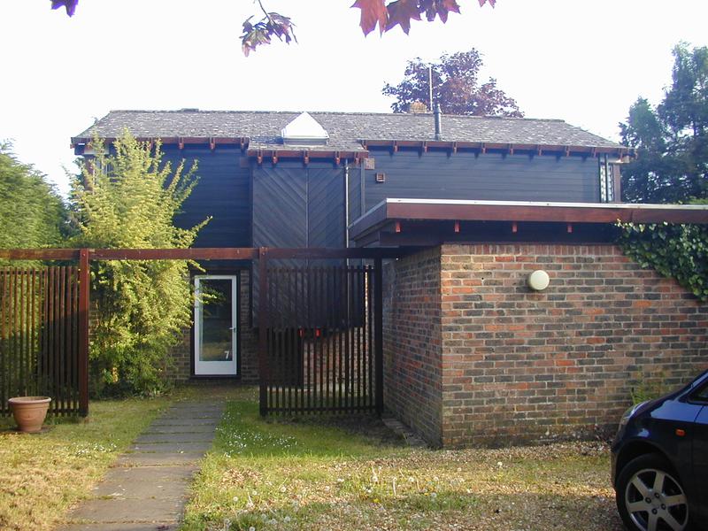 Rayleigh Close: 7 (Darnton Holister)