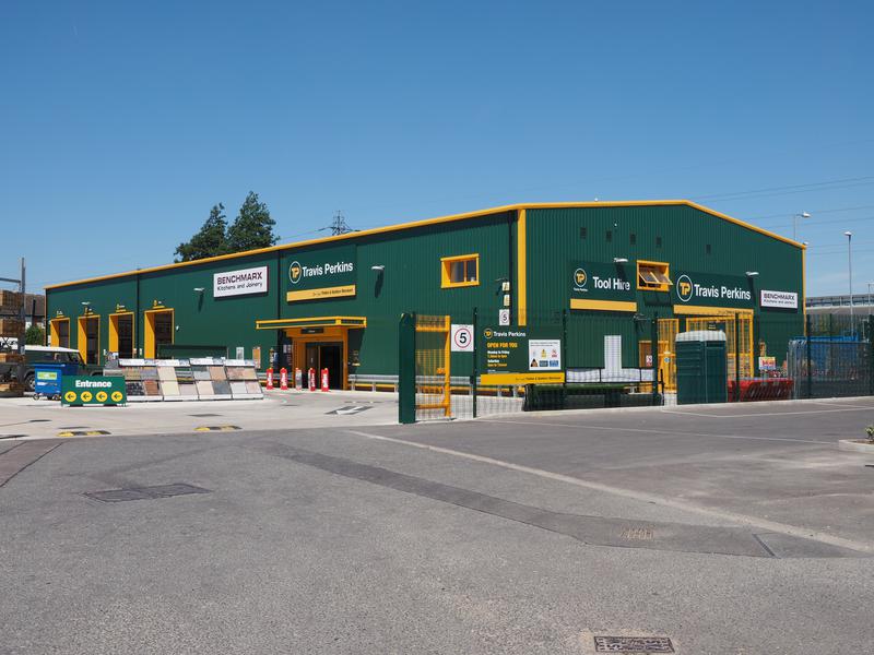 King's Hedges Road: Travis Perkins