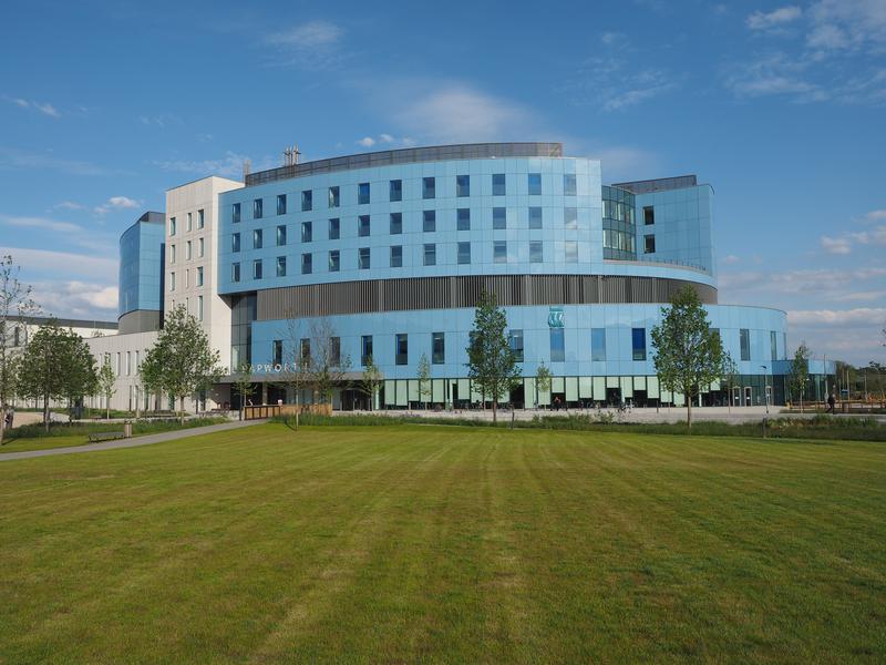 Robinson Way: Royal Papworth Hospital (HOK)