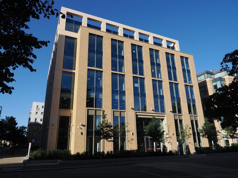 Station Road: 30 (TP Bennett)