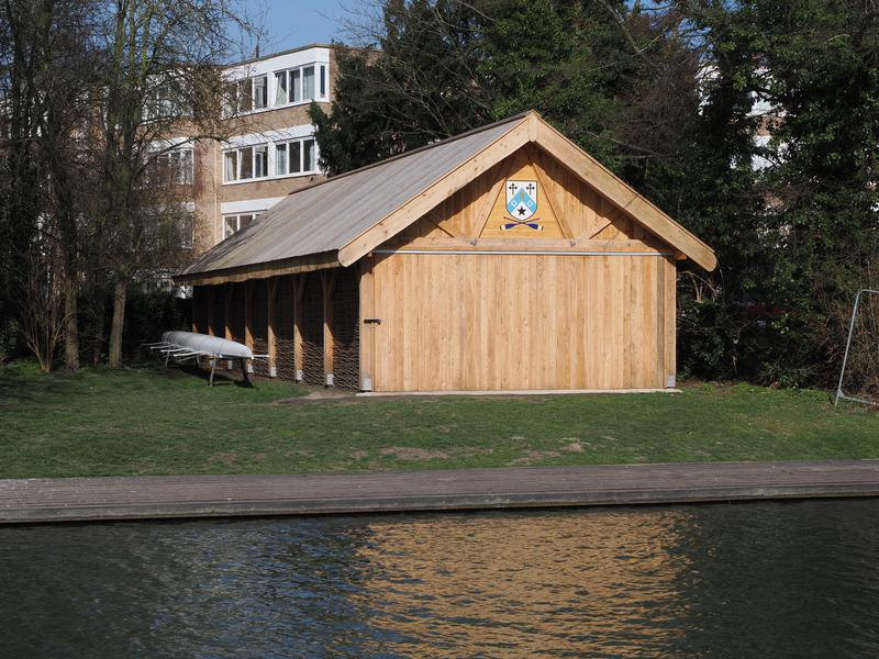 Newnham College: Cam: boathouse (Artisan Structures with Wonderwood Willow)