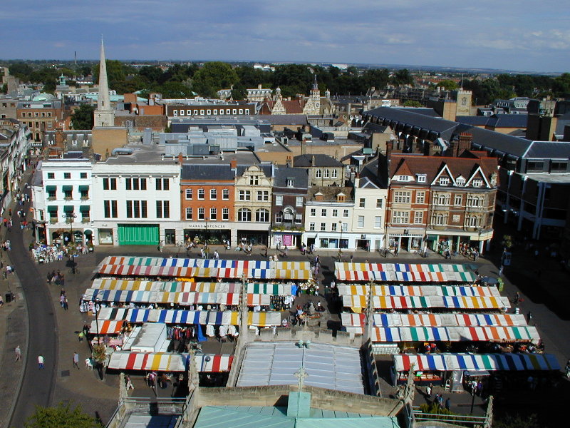 17 August 2000: looking east towards Market Hill
