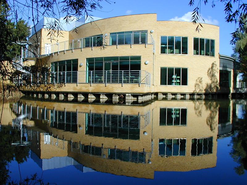 Cambridge, England: Trinity College Science Park: Q.ton Forum (1999-2000, architect The Charter Partnership)
