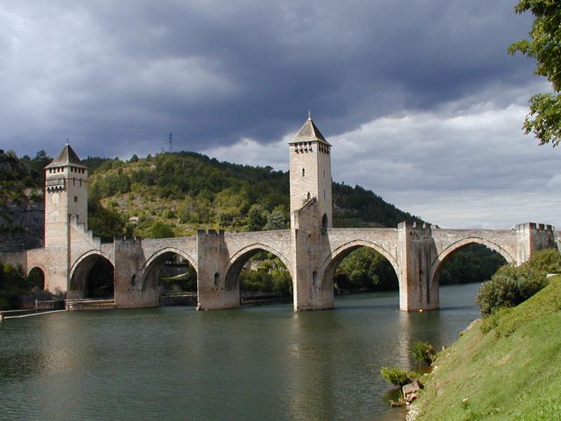 Cahors, France: Valentre bridge (Pont Valentre)