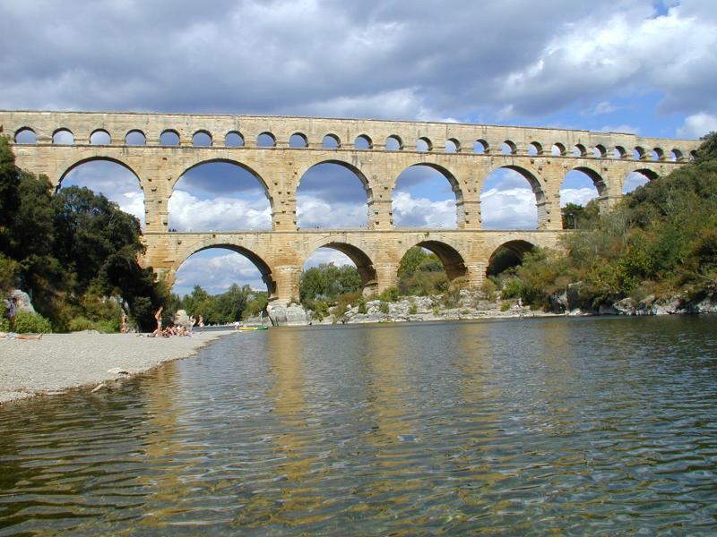 Pont du Gard, France: aqueduct: view