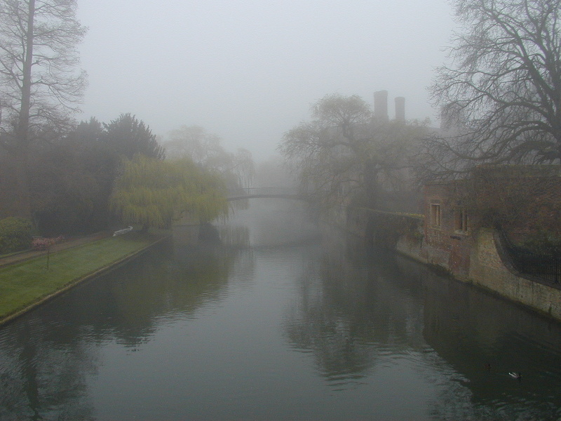 Cambridge, England: Cam: foggy morning