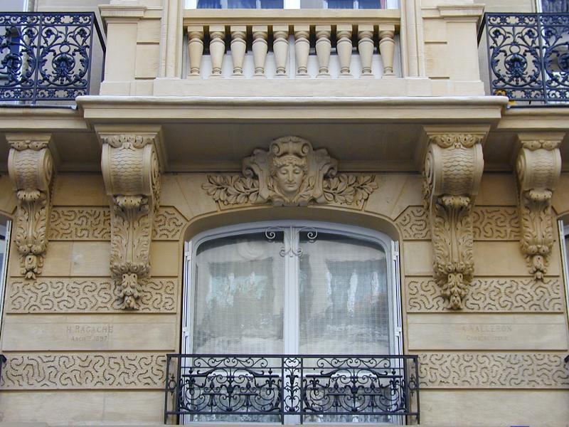 Paris, France: 29 Rue des Volontaires: facade (1897, architect Henri Ragache)