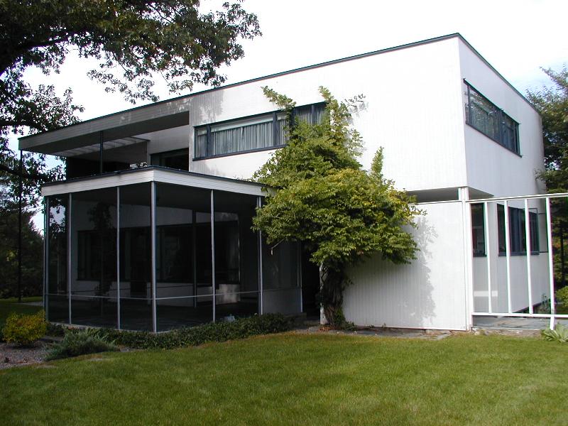 Lincoln, Massachusetts (MA): Gropius House: back view (1937-1938, architects Walter Gropius and Marcel Breuer)