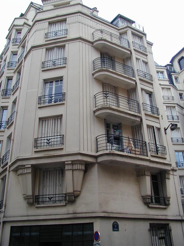 Paris, France: 47 Rue des Favorites: facade (art deco, 1932, architects Daniel Jasson Coquet)