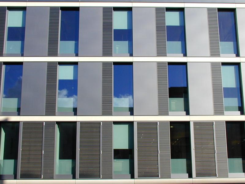Cambridge, England: Department of Criminology: windows (2003-2004, architect Allies and Morrison)