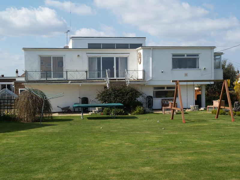 Walton-on-the-Naze, England: Southview Drive: 8 (1960s)