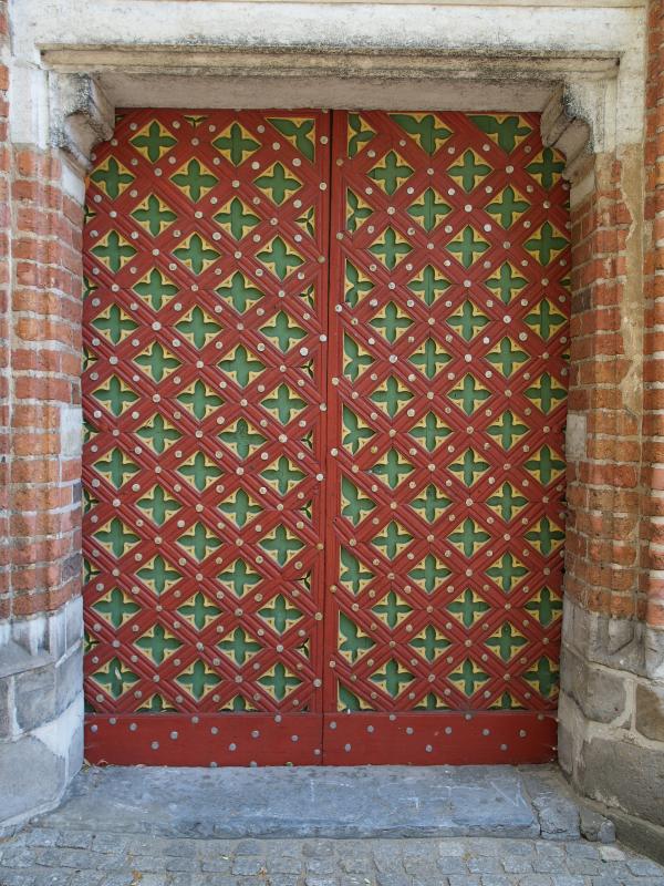 Torun, Poland: Cathedral of Saints John the Baptist and John the Evangelist: door