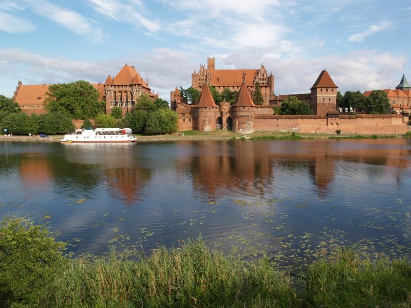 Malbork (Marienburg), Poland: castle: view from across Nogat River