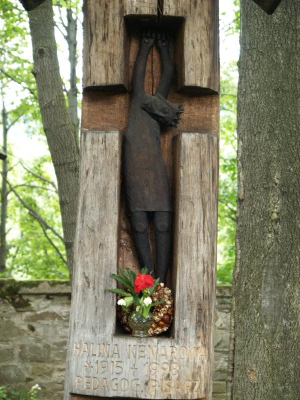 Zakopane, Poland: old cemetery: wooden grave marker