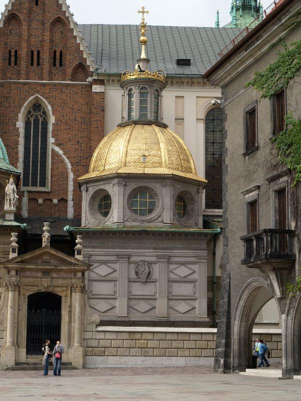 Krakow (Cracow), Poland: Wawel Hill: King Sigismund Chapel
