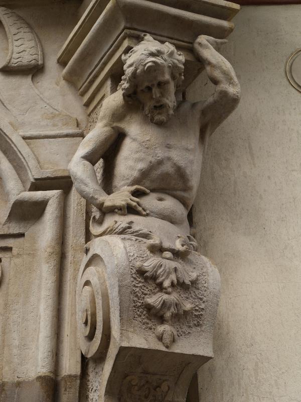 Krakow (Cracow), Poland: ulica Sw Jana 20: sculpture over door