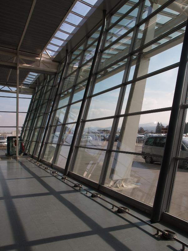St Geoirs, France: Grenoble Isere Airport: window wall (2001, architect Atelier A)
