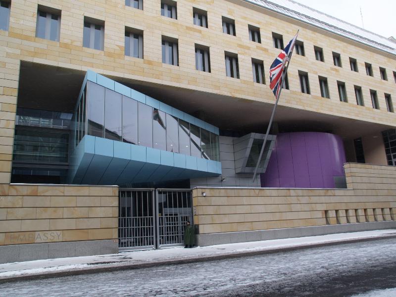 Berlin, Germany: British Embassy (Wilhelmstrasse): facade (2000, architect Michael Wilford and Partners)