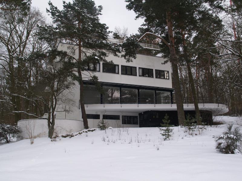 Berlin, Germany: Am Rupenhorn 25 (Kluge Villa): view (1929-1930, architects Hans and Wassili Luckhardt and Alfons Anker)