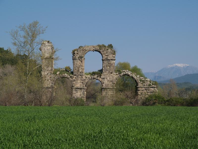 Manavgat, Turkey: Roman aqueduct?: arches