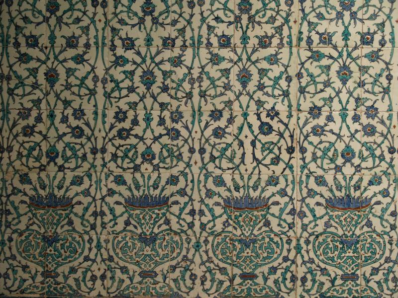 Istanbul, Turkey: Topkapi Palace Harem (Sogukceshme Sokak): entrance (Iznik) tiles
