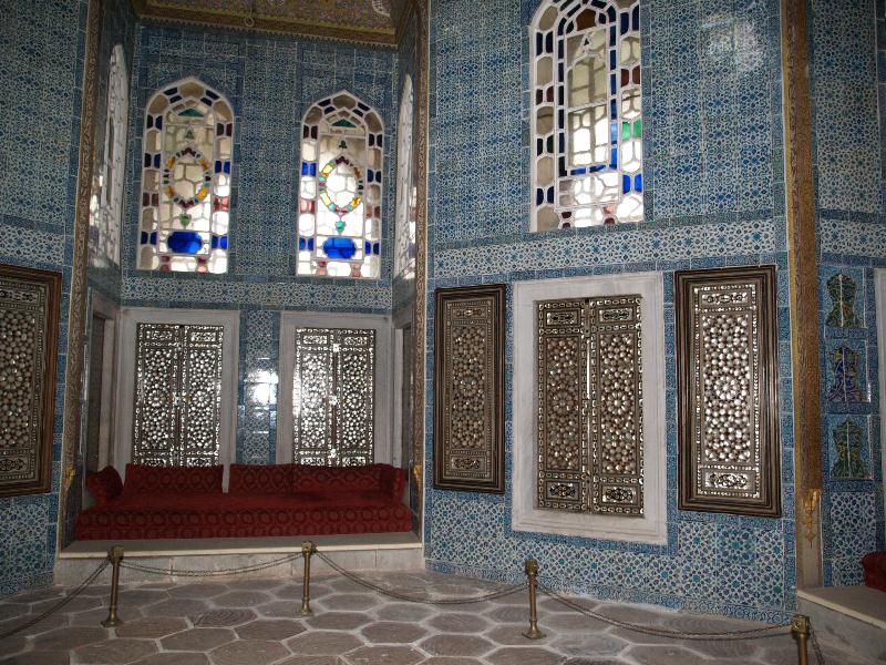 Istanbul, Turkey: Topkapi Palace (Sarayi), Revan Kiosk: interior with inlaid (mother-of-pearl) wood shutters and (Iznik) tiles