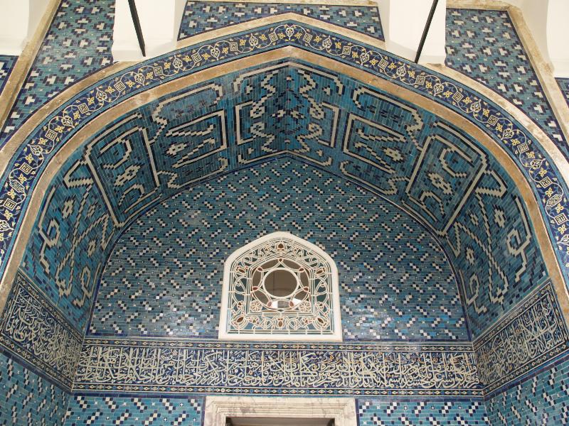 Istanbul, Turkey: Tiled Kiosk: entrance tiles