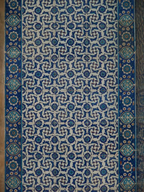 Istanbul, Turkey: Rustem Pasha Camii (Mosque): wall (Iznik) tiles (1560, architect Mimar Sinan)