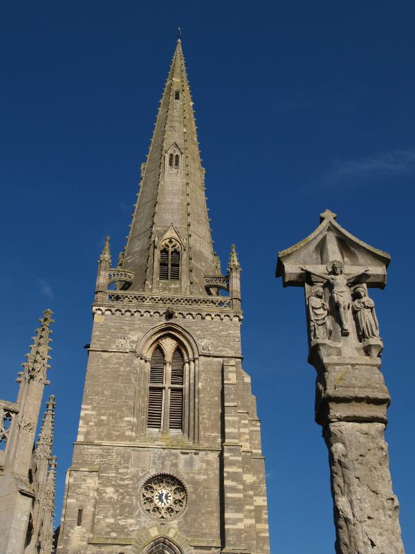 Higham Ferrers, England: Parish Church of St Mary the Virgin: spire and Crucifixion