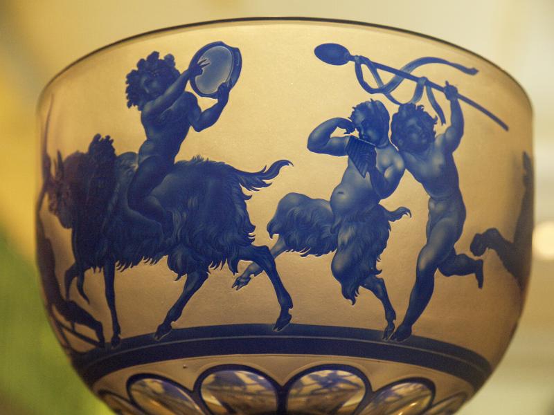 London, England: Victoria and Albert Museum: engraved goblet (1855, probably Zwiesel, Bavaria, engraved by Franz Paul Zach, probably made at Stiegerwald glassworks)