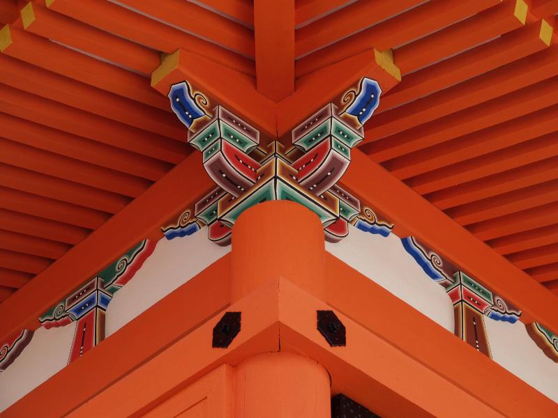 Kyoto, Japan: Kiyomizu-Dera Temple: beam decoration