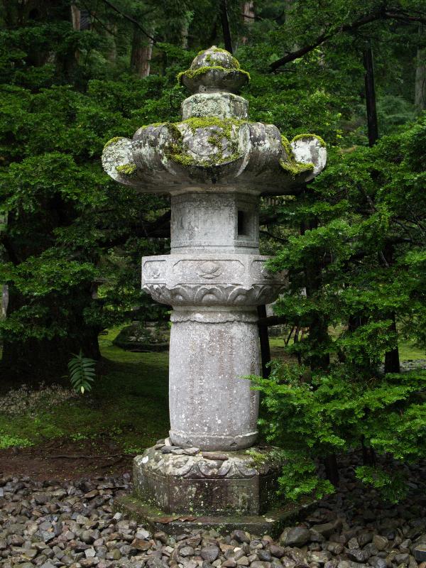 Nikko, Japan: Taiyuin-byo Shrine: stone lantern