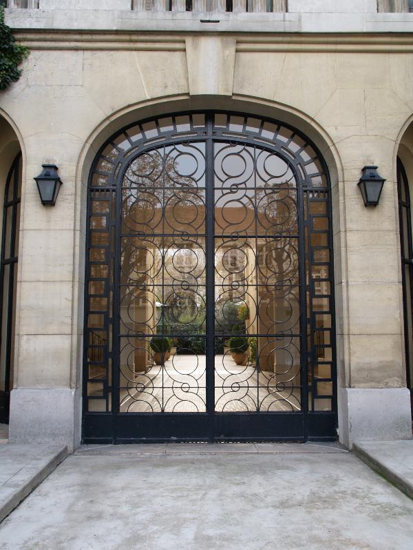 Paris, France: 41 Rue Boulard: gate