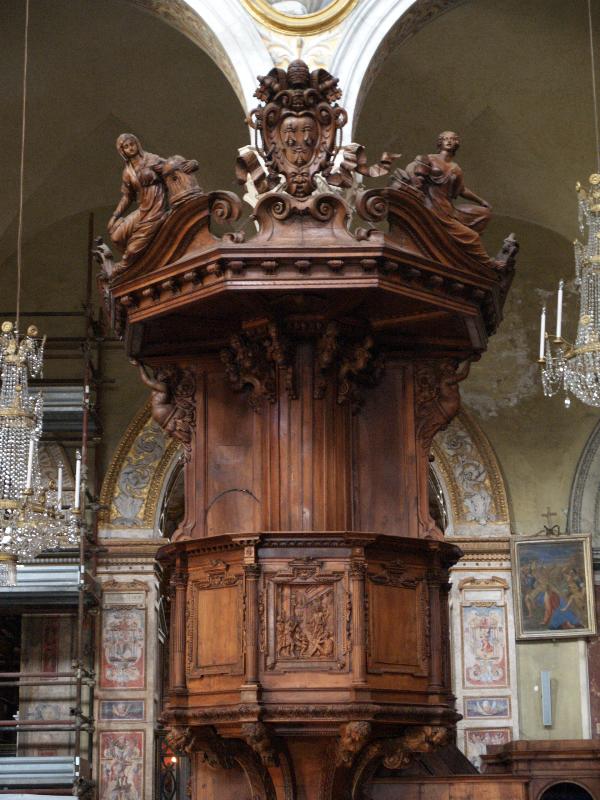 Rome, Italy: Santa Maria d'Aracoeli: wood pulpit (perhaps executed on basis of drawing by Gian Lorenzo Bernini)