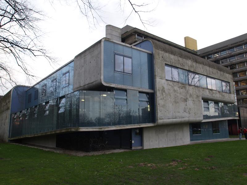 Utrecht University, Netherlands: Nicolaas Bloembergen (NMR) Building (Gebouw), Padualaan 8: view (2000-2001, architect UNStudio / Ben van Berkel)