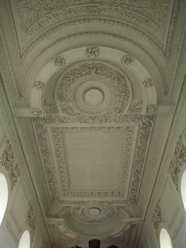 Cambridge, England: Pembroke College: chapel ceiling