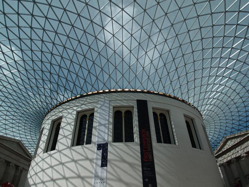 London, England: British Museum: Great Court roof (1999-2000, Norman Foster and Partners and Buro Happold)