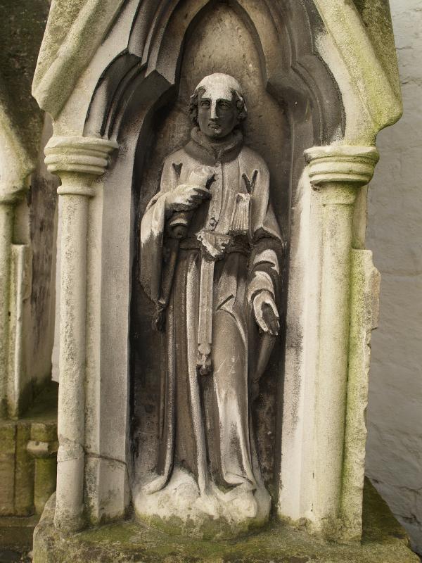 Cambridge, England: Folk Museum: sculpture, part of Hobson's Conduit memorial (moved from Market Square)