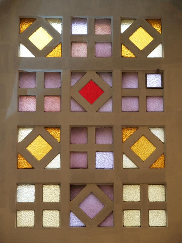 Paris, France: Saint Antoine de Padoue: stained glass window (1933-1935, architect Leon Azema)