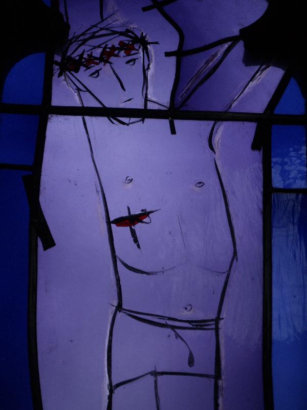 Oundle, England: Oundle School Chapel: The Crucifixion (2004, Mark Angus)