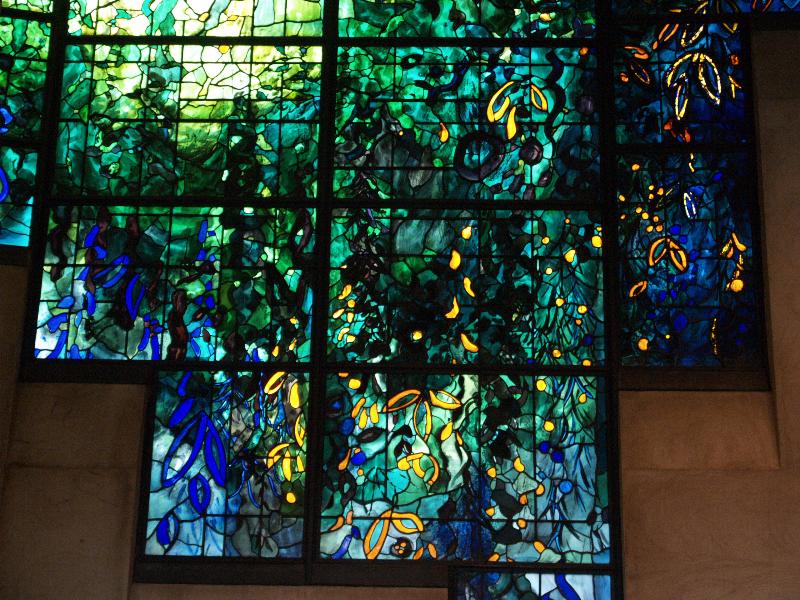 Cambridge, England: Robinson College: chapel large window detail (c1980, designed by John Piper, made by Patrick Reyntiens)